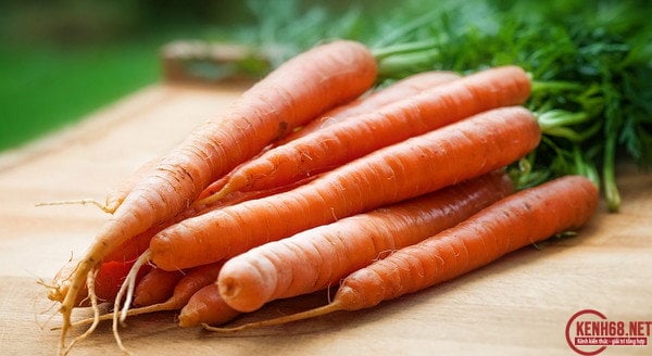 Cách làm trắng da mặt cấp tốc với cà rốt